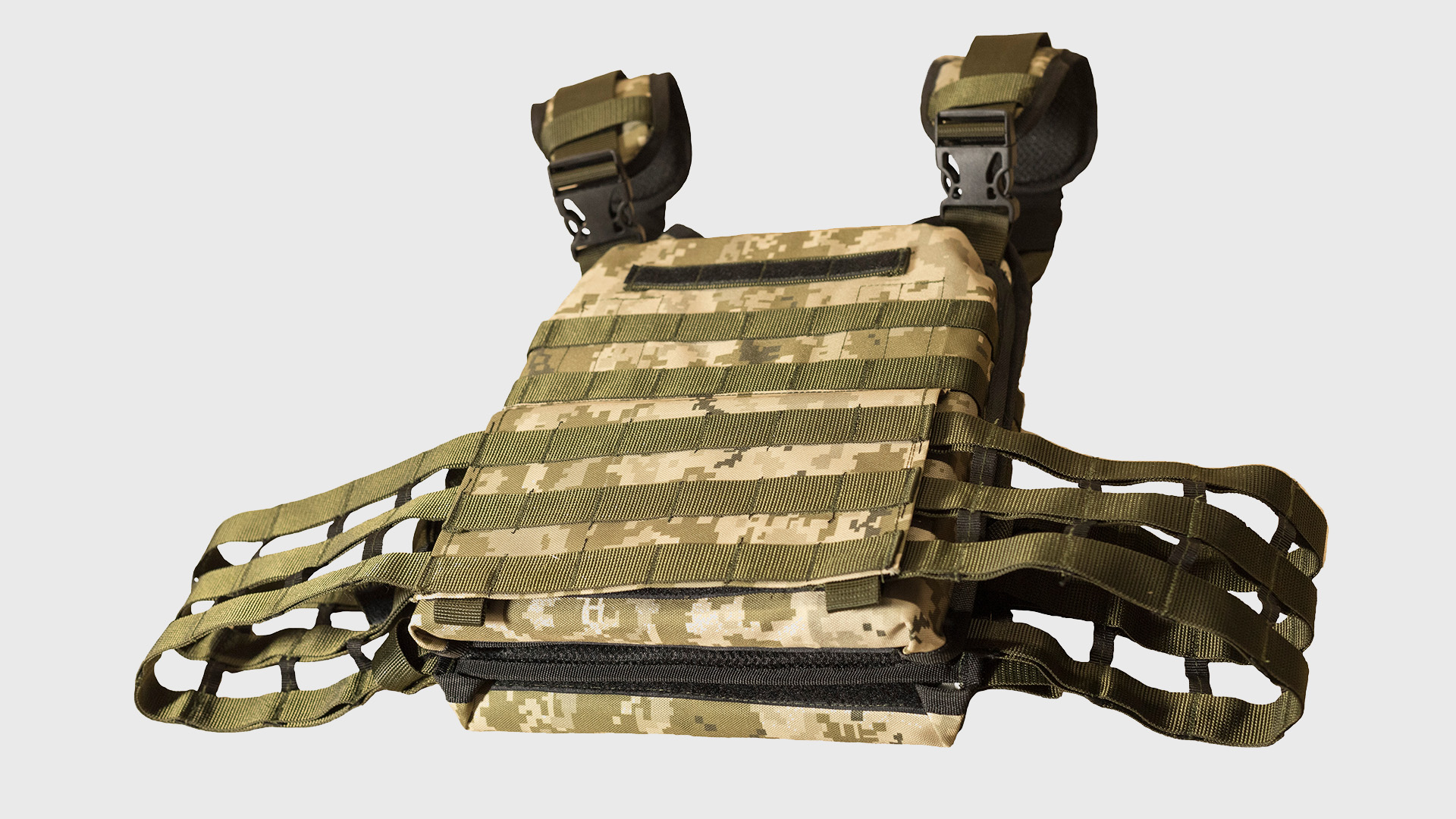 Neutral Buoyancy Enhanced Small Arms Protective Insert (ESAPI) Protection Level Body Armor